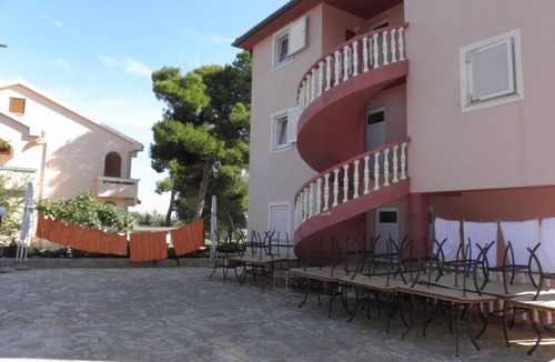 Vir Apartment | Apartment Monika - 10m from sea: A17(4+2) - Vir, Zadar riviera, Croatia