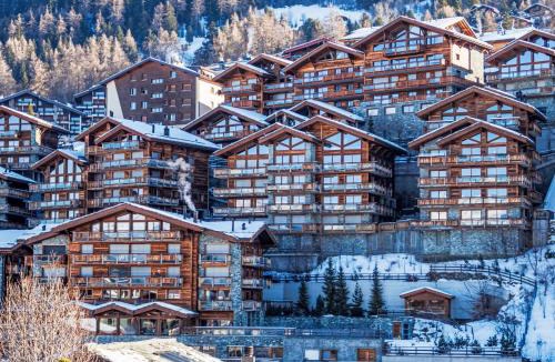 Saint-Pierre-de-Clages Apartment | Apartment Montagnard 10 by Interhome