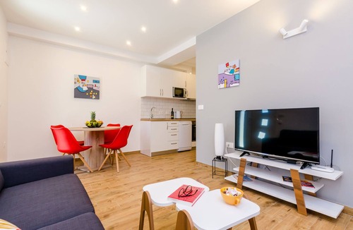 Mokosica Apartment | Apartment Moon River - Two-Bedroom Apartment with Terrace