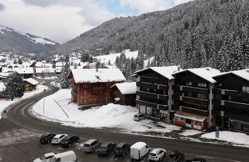 Morgins Apartment | Apartment Morgins, Résidence Bellevue / with private swimming pool ! :)