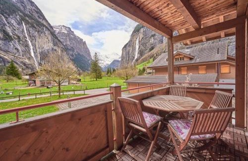 Lauterbrunnen Apartment | Apartment Mountain View, Luxury, Spacious with best Views