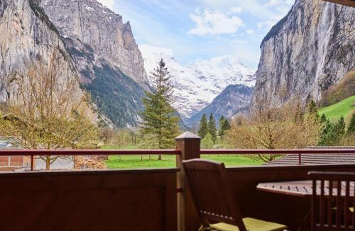 Lauterbrunnen Apartment | Apartment Mountain View, Luxury, Spacious with best Views