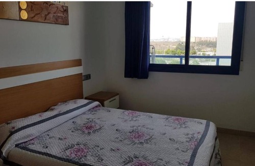 Alicante Apartment | Apartment 'Mountains and Ocean View' with Sea View, Wi-Fi and Air Conditioning