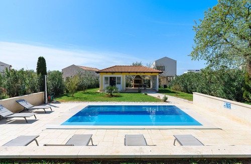 Kukci Apartment | Apartment Muha II with pool in Porec, Istria
