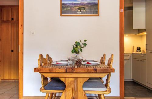 Saint-Pierre-de-Clages Apartment | Apartment Muverans I B1 by Interhome