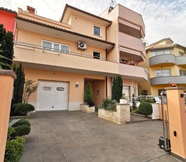 Vintijan Apartment | Apartment Nada