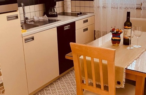 Krizine Apartment | Apartment Nataša - romantic getaway: - Umag, Istria, Croatia