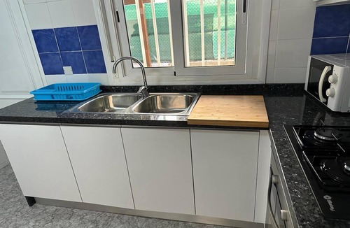 Oliva Apartment | Apartment near Beach with Serene Garden