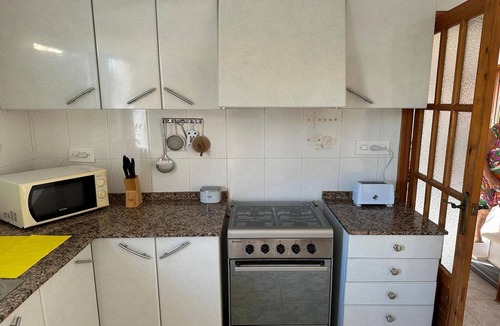 Oliva Apartment | Apartment near Beach with Serene Garden