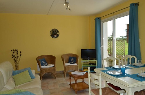 Saint-Papoul House | Apartment near Carcassonne and Castelnaudary with heated pool, parking