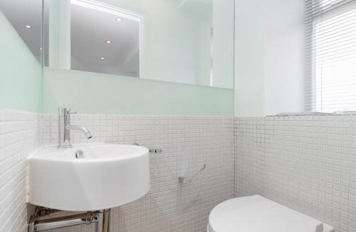 Brompton & Hans Town Apartment | Apartment near Harrods