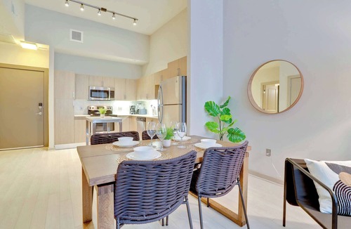 Aurora Highlands Apartment | Apartment Near Metro + Fitness Center