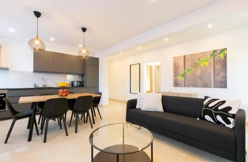 Brna Apartment | Apartment near the beach- Zen 2