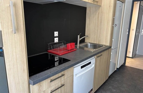 Quai de la Fosse Apartment | Apartment near the city center
