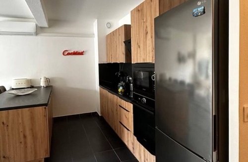 Peyrestortes Apartment | Apartment near the city center and close to the sea