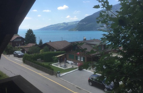 Leissigen Apartment | Apartment near the lake