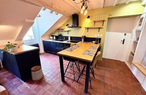 Nantes Centre Apartment | Apartment near the royal square, Nantes