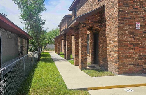 Edinburg Apartment | Apartment near University