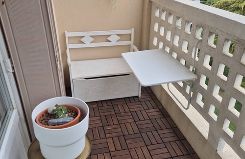 Sainte-Marguerite Apartment | Apartment near velodrome 6 adults possible Parking Clim Umbrella bed