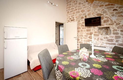 Stari Grad Apartment | Apartment Nediljka - in old part of town