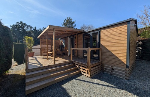 Vaulnaveys-le-Bas RV Rental | Apartment Nest 29 No. 26 with Mountain View, Wi-Fi and Air Conditioning