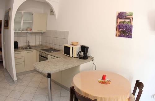 Island Hvar Apartment | Apartment Nikola (33991-A2) - Jelsa - island Hvar