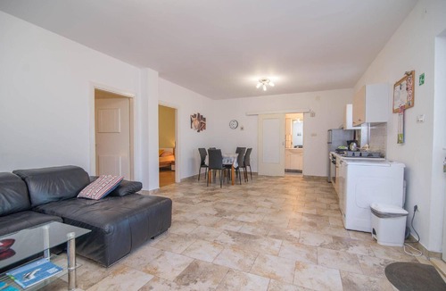 Veli Losinj Apartment | Apartment Nika in Veli Losinj