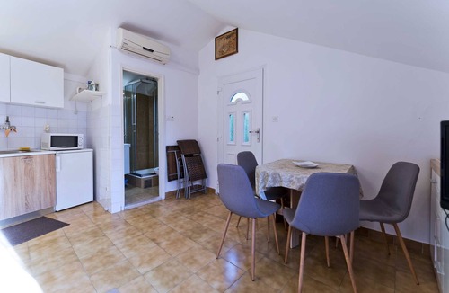 Ploce Apartment | Apartment Niki - One-Bedroom Apartment with Balcony (A2+1)