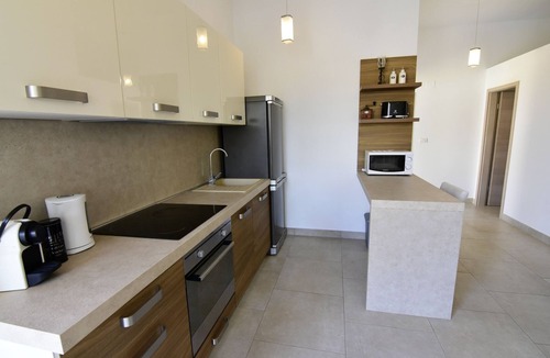 Tar Apartment | Apartment NOA4 Poreč-Tar pool, balcony, games room, Wi-Fi, barbecue