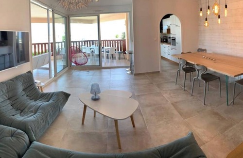 Saint-Cyprien Plage Apartment | APARTMENT OF STANDING