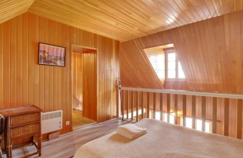 Courtoisville-Sillon-Moka Apartment | Apartment Océan by Interhome