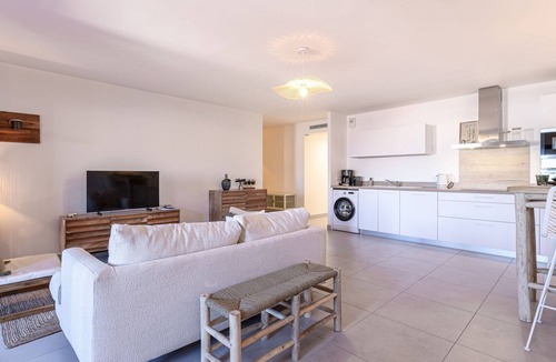 Bonifacio Apartment | Apartment Odeva by Interhome