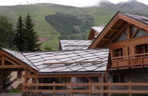 Venosc Apartment | APARTMENT OF 31 M2 (6 beds) - In the Center of the Village - LES 2 ALPES