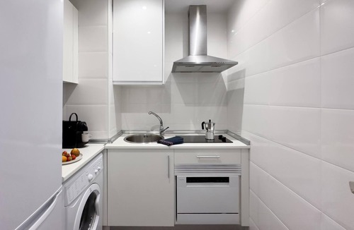 El Viso Apartment | Apartment + Office area in Salamanca, Madrid