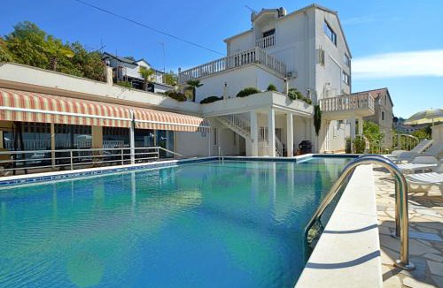 Zaton Apartment | Apartment Ojdana-3 by Interhome