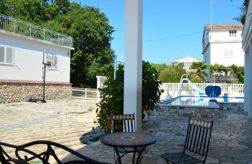 Zaton Apartment | Apartment Ojdana-3 by Interhome