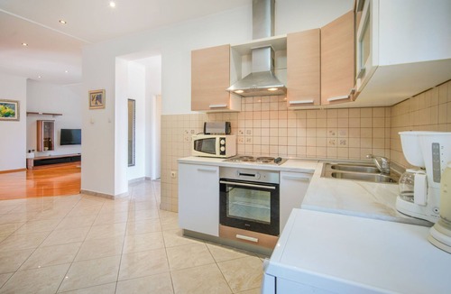 Banjol Apartment | Apartment Olga by Interhome