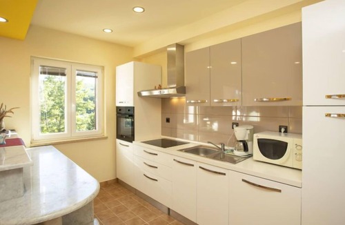 Pican Apartment | Apartment Olivia by Interhome