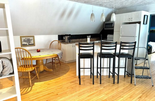 Glen Huron Apartment | Apartment on Horse ranch
