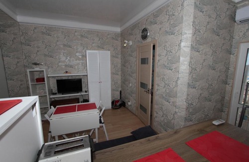 Golubye Dali Apartment | Apartment on Orbitovskaya