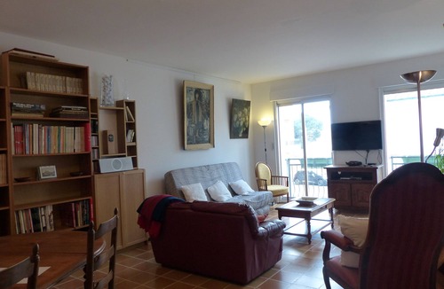 Argeles-sur-Mer Apartment | Apartment on the edge of the old town, 2.3 km from the beach.