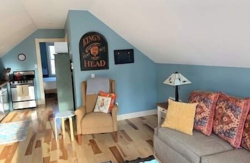 Greenwich Apartment | Apartment on the Battenkill