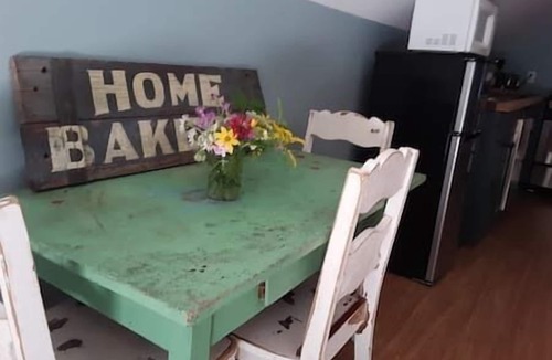 Greenwich Apartment | Apartment on the Battenkill