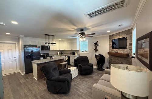 Deep Run Apartment | Apartment on the farm