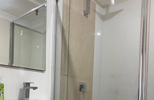 Castle Hill Apartment | Apartment on the Hill