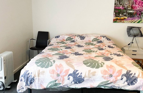 Castle Hill Apartment | Apartment on the Hill