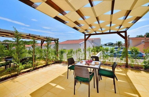 Preko Apartment | Apartment on Ugljan Island by Sandy Beach