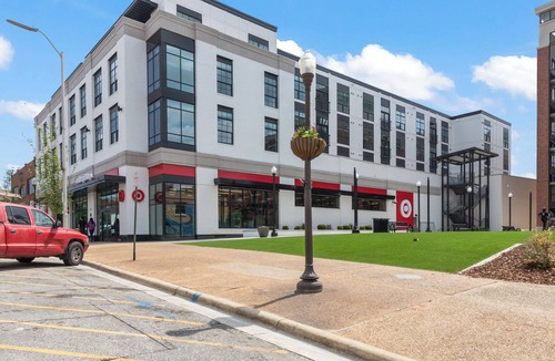 Auburn Apartment | Apartment over Target in Downtown Auburn - 210