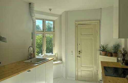 Norrebro Apartment | Apartment overlooking the lakes in Copenhagen