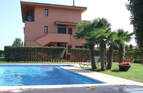 Navata Apartment | Apartment overlooking the golf course. Ideal for families looking for relaxation and tranquility.